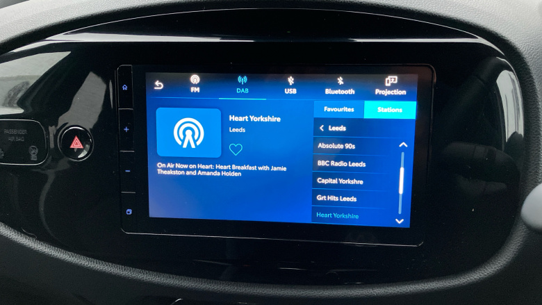 Toyota Aygo X 1.0 VVT-i Edge 5dr Petrol Hatchback